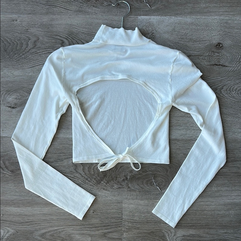 Aritzia White Long Sleeve Crop Top Back Out Tie
